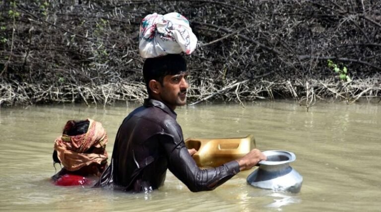 Pakistan floods: International donors pledge over $9bn