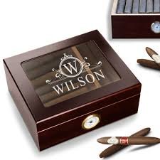 Personalized Cigar Boxes: Elevate Your Smoking Experience